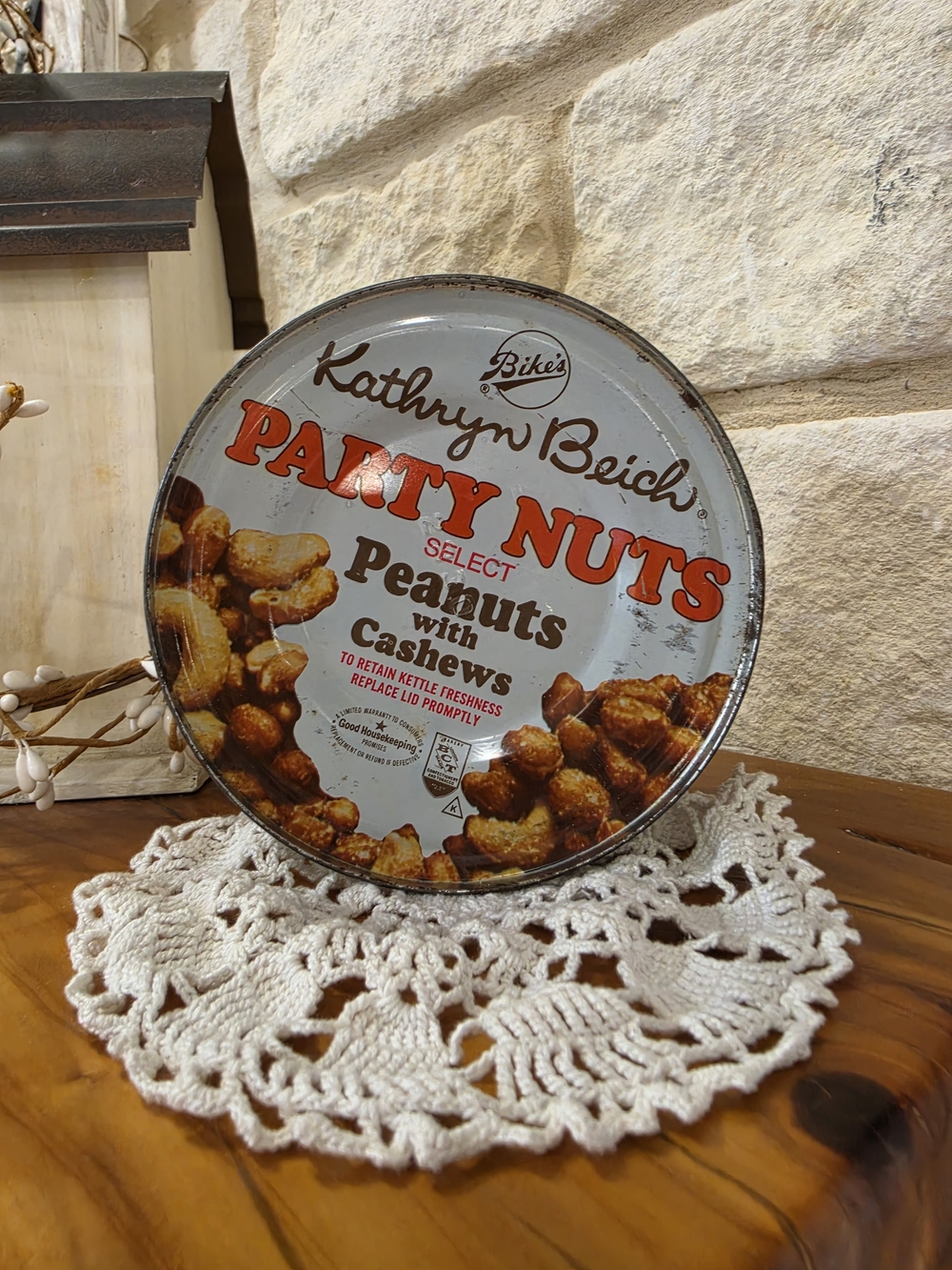 Party Nuts Peanuts with Cashews - Cream & Brown Vintage Tin